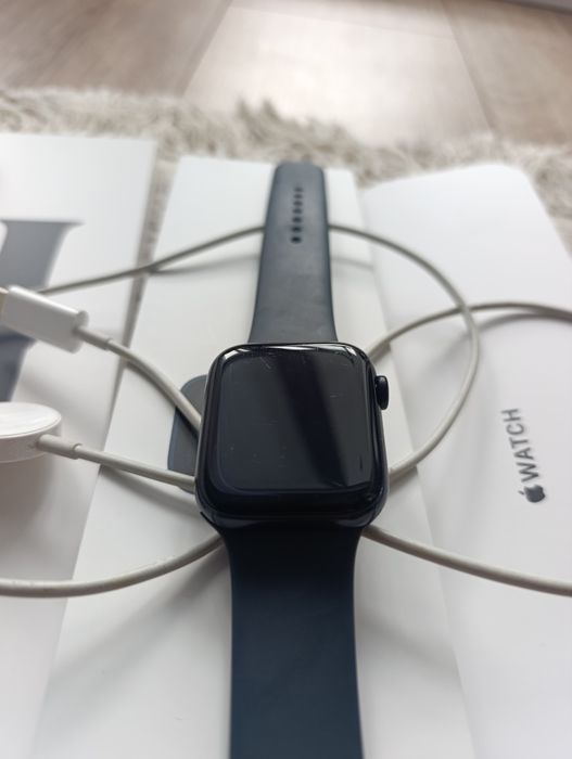 Apple watch SE 44мм