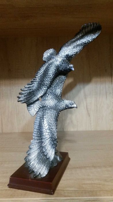 Статуетка за влюбени. Пасва навсякъде в дома Ви.