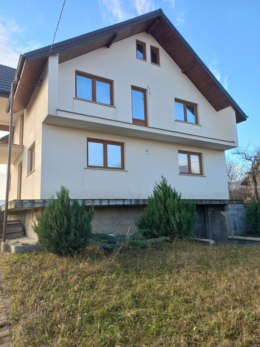 Vând casă Bacau,Luizi Calugara