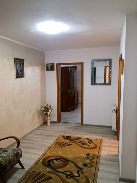 Închiriez apartament 2 camere