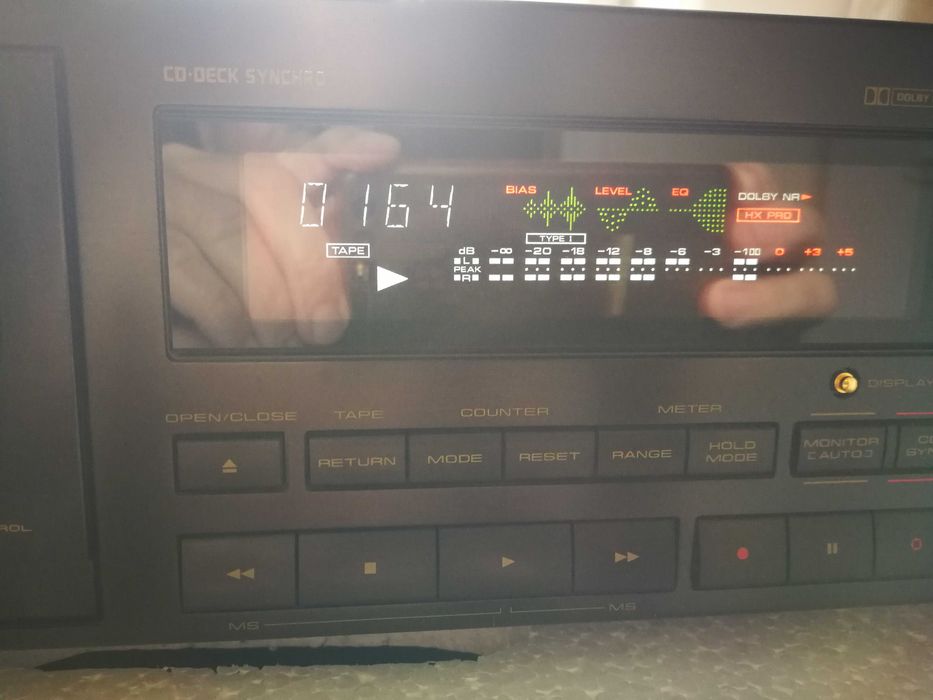 Продавам висок клас hi-fi дек PIONEER CT-S610