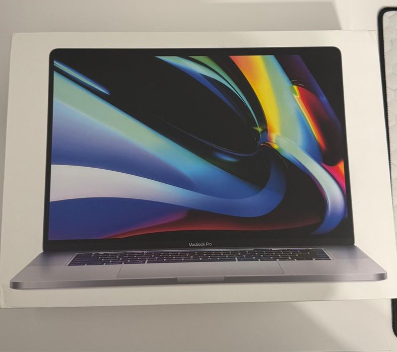 MacBook Pro 16” (2019) – i9 / 32GB RAM / 1TB SSD Bucuresti