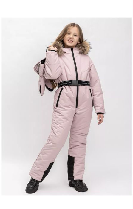 Продам комбинезон на девочку