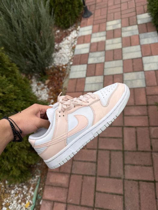 Nike Dunk Low Powder Pink