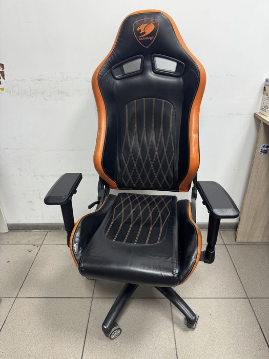 Продам игровое кресло