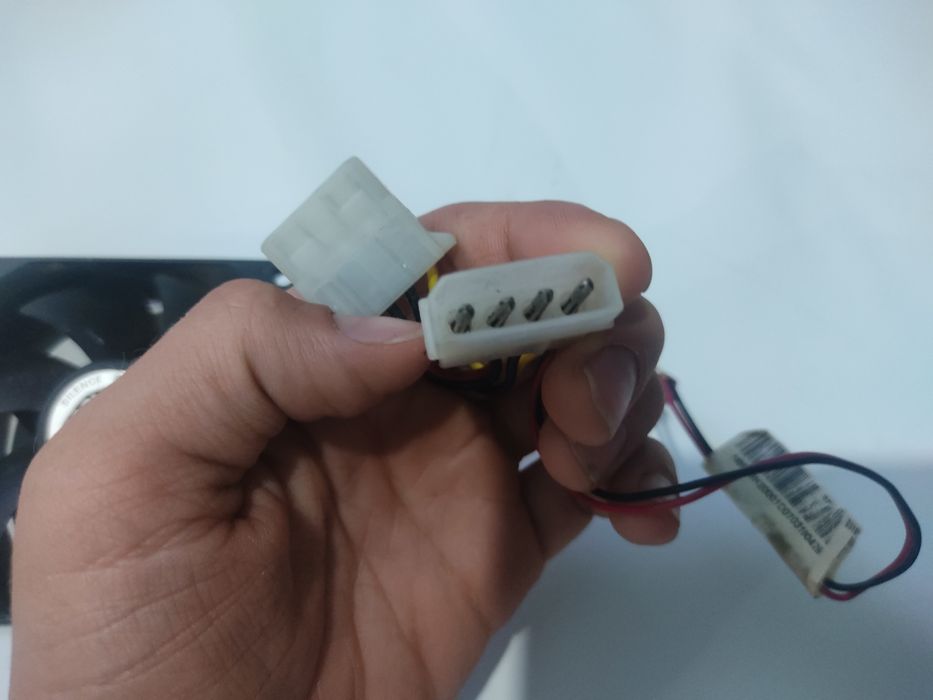 Вентилятор универсальный  для компа