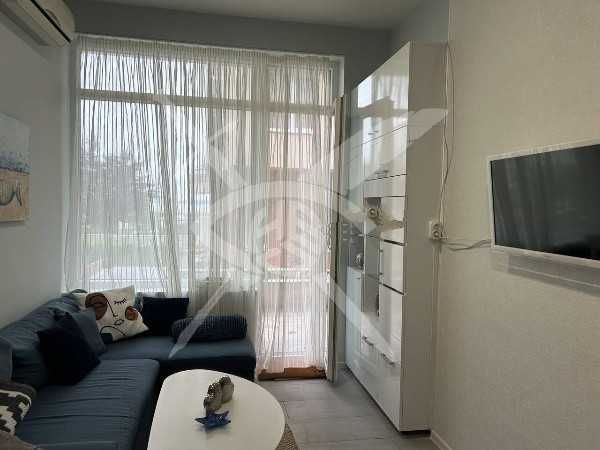 Продава се Двустаен апартамент в София, Хладилника - 62 кв.м за 2726 €/кв.м - Снимка #3