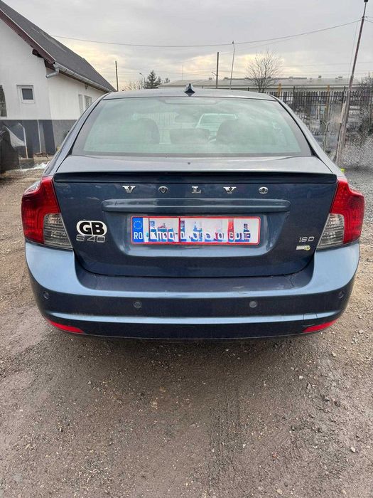 Dezmembrez Volvo S40 an 2010 1.6 Diesel 109 cp cutie Manula 6+1 Trepte