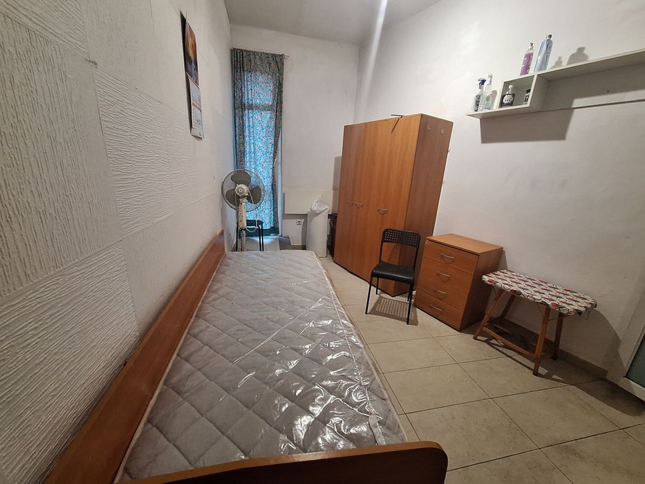 Дава се под наем Ателие в София, Център - 15 кв.м за 240 € - Снимка #4