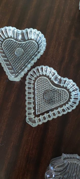 Стъклени купички/чинийки с капачета различни форми