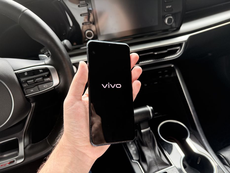 Vivo V20 SE 8/128