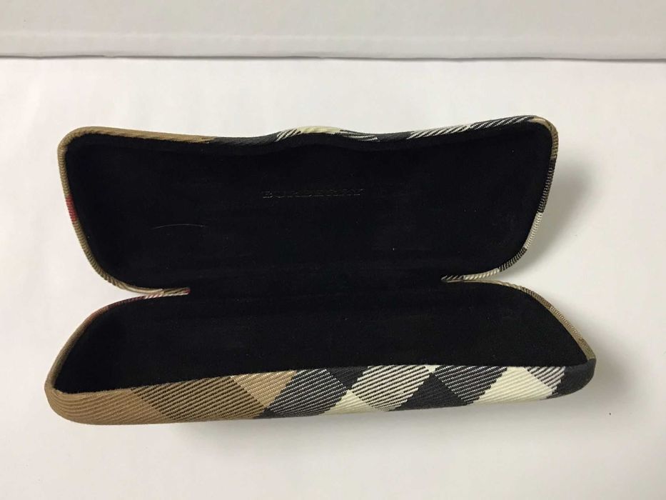 Toc Etui ochelari Burberry