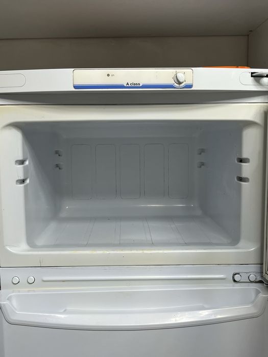 халодильник indesit