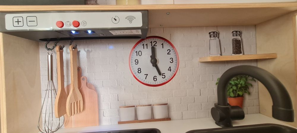 Детска дървена кухня