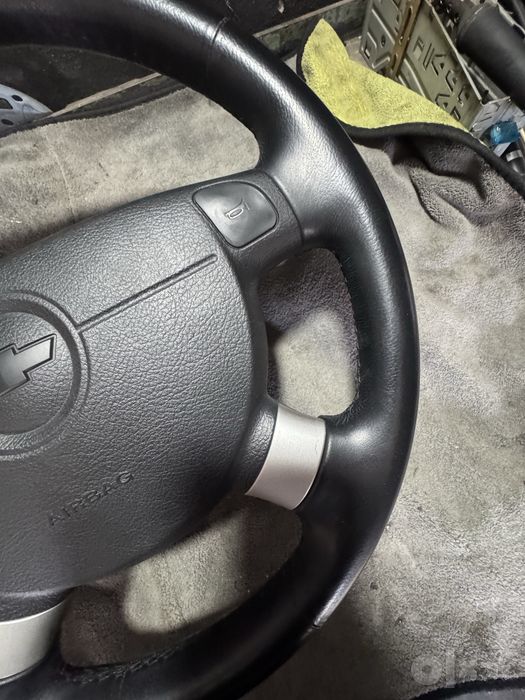 Chevrolet Gentra rul