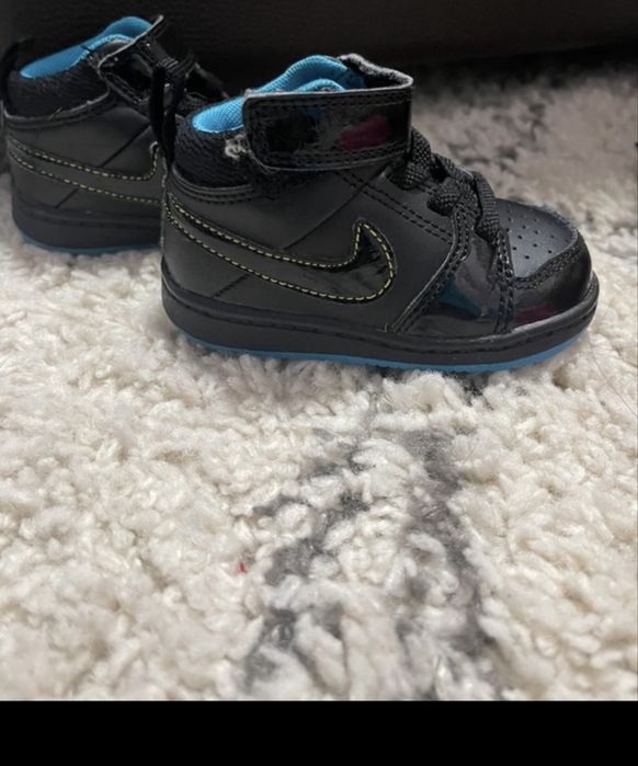 Adidasi Nike air force copii