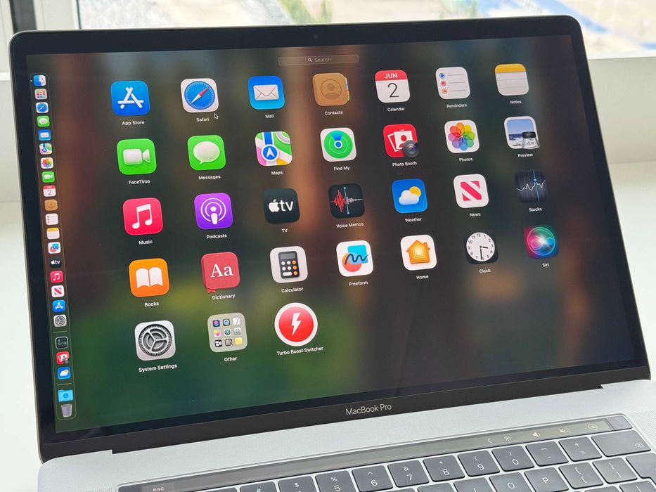MacBook Pro 15” 2019 i9 32GB RAM 256GB SSD, отличен гр. София