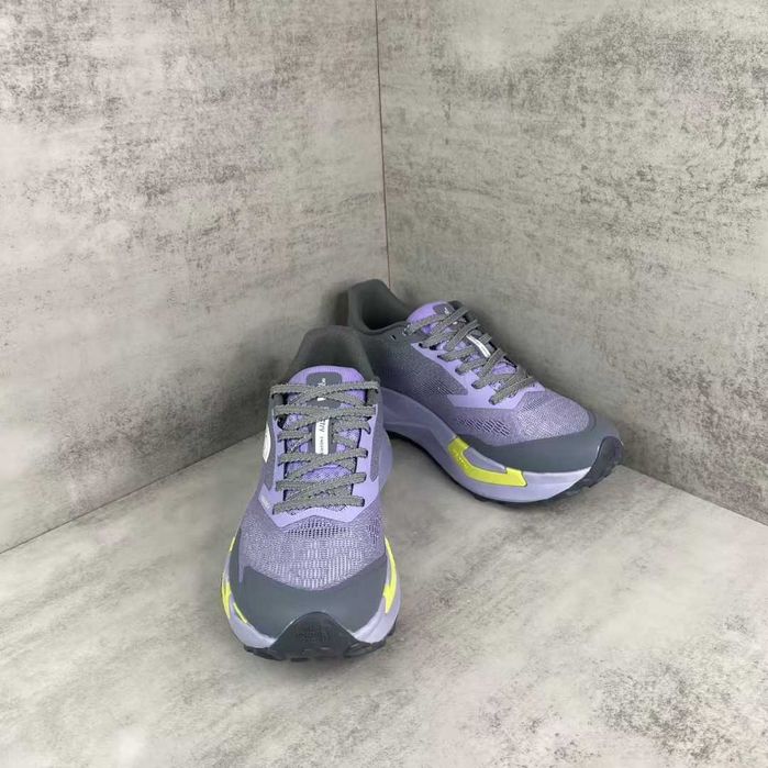 Продавам нови дамски маратонки The North Face Vectiv Enduris 4 Violet