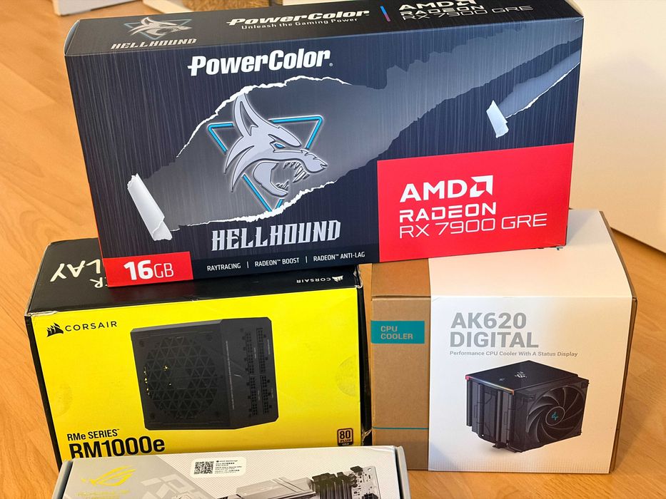 KIT Intel Ultra 7 265K, ROG STRIX B860-G, 7900 GRE 16GB, Corsair 1000W