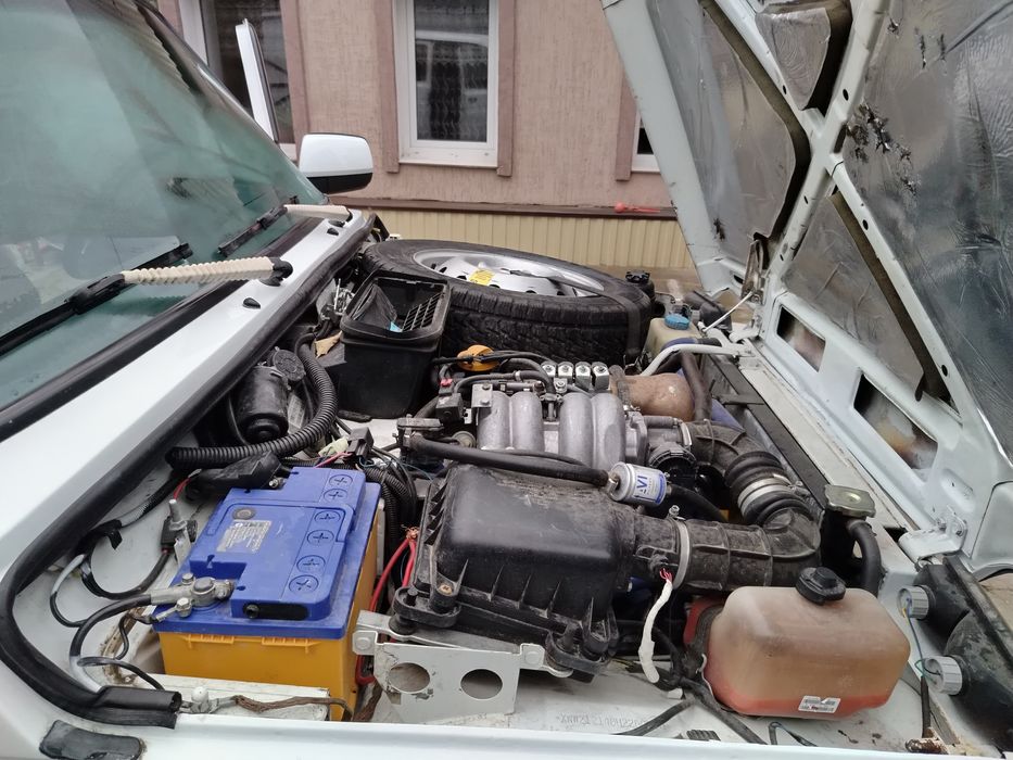 Продам ниву  2016 года.