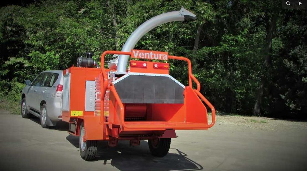 Tocator PROFESIONAL de crengi, deplasabila cu motor diesel 126cp