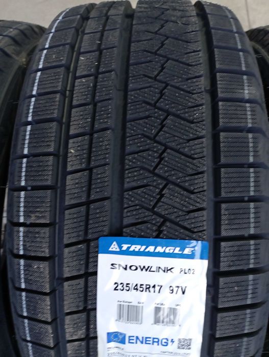 Anvelope 235/45/17 Triangle Noi De Iarna