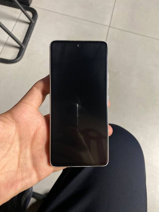 Samsung A53 6E holati yaxshi