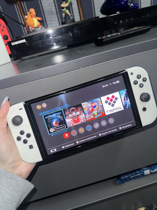 продам nintendo switch oled прошитая