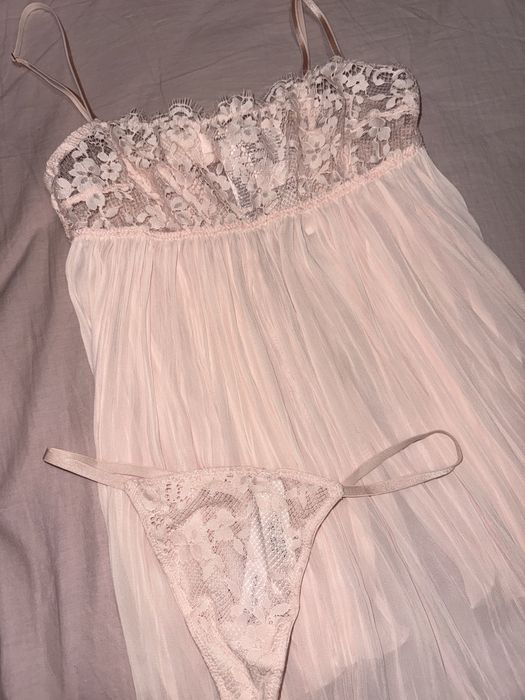 Lenjerie Victoria’s Secret