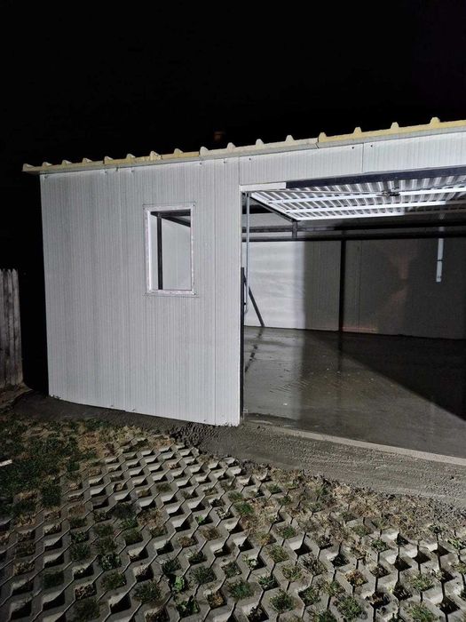 Case pe structura metalica