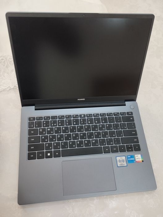 Ноутбук Huawei MateBook