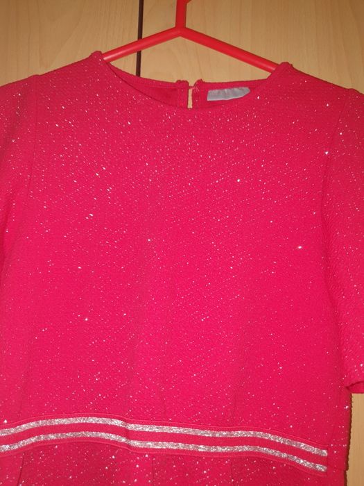 Детска червена рокля размер 146