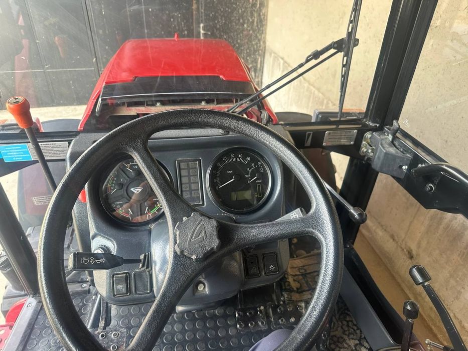 Belarus 921 2 traktori sotiladi