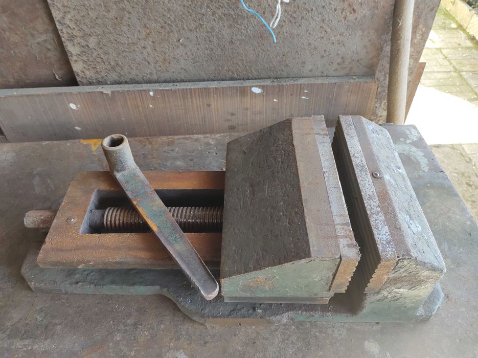 продавам голямо въртящо се менгеме