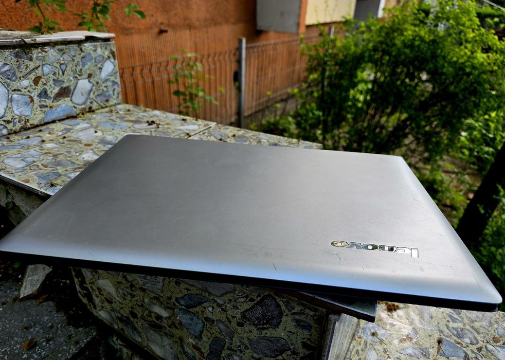 Lenovo i3 gen 5, 12Gb ram, SSd 120gb