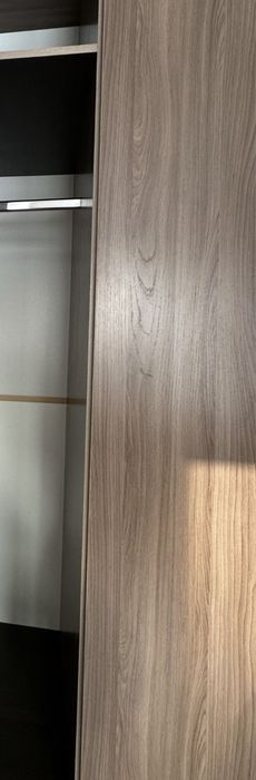 Шкаф трёхдверный