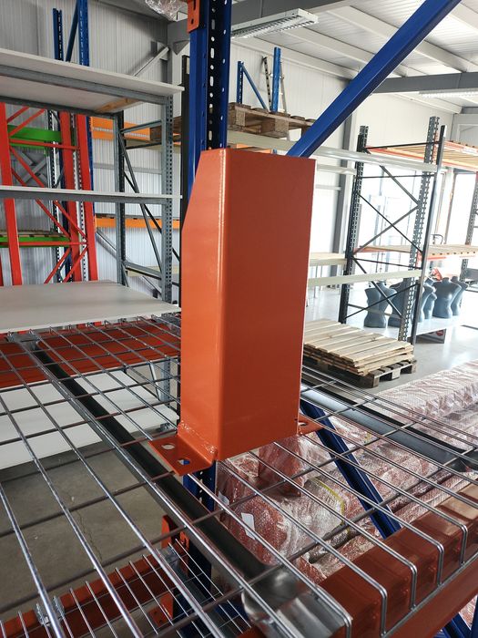 Евтини палетни стелажи