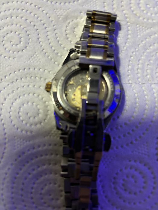 Продам часы тиссот оригенал