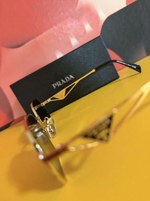 Очила на Prada мъжки