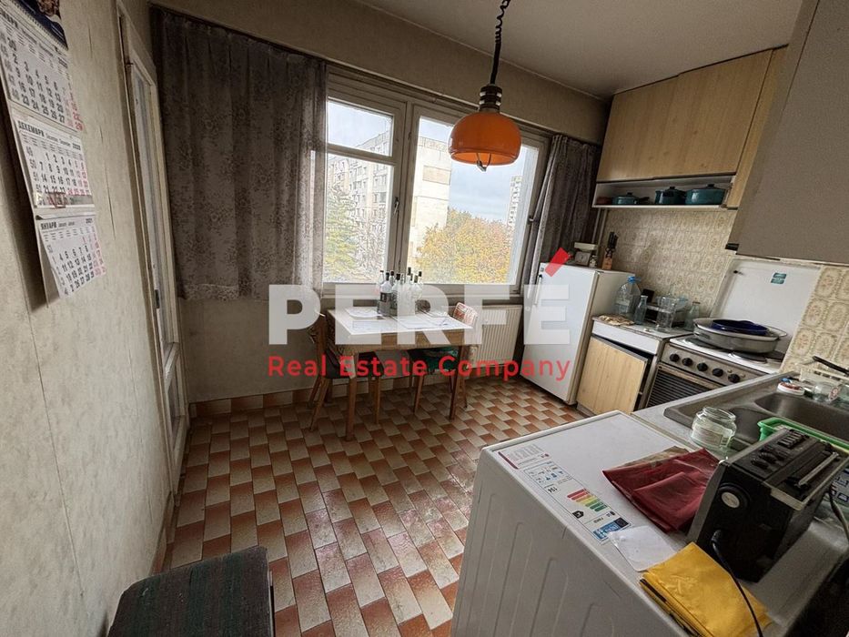 Продава се Двустаен апартамент в София, Люлин 6 - 67 кв.м за 1103 €/кв.м - Снимка #4