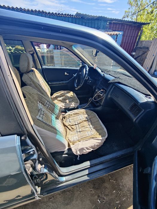 Продам Ауди 80 б3