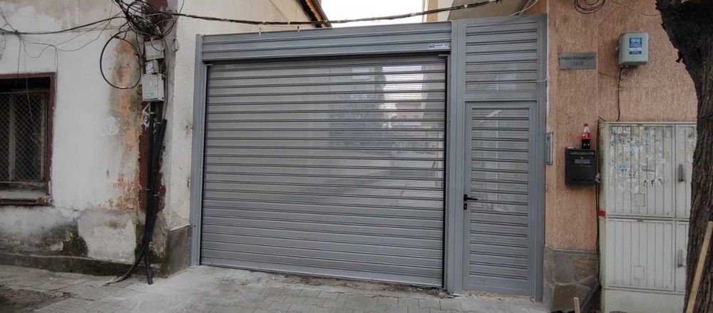 Гаражни и охранителни ролетни врати