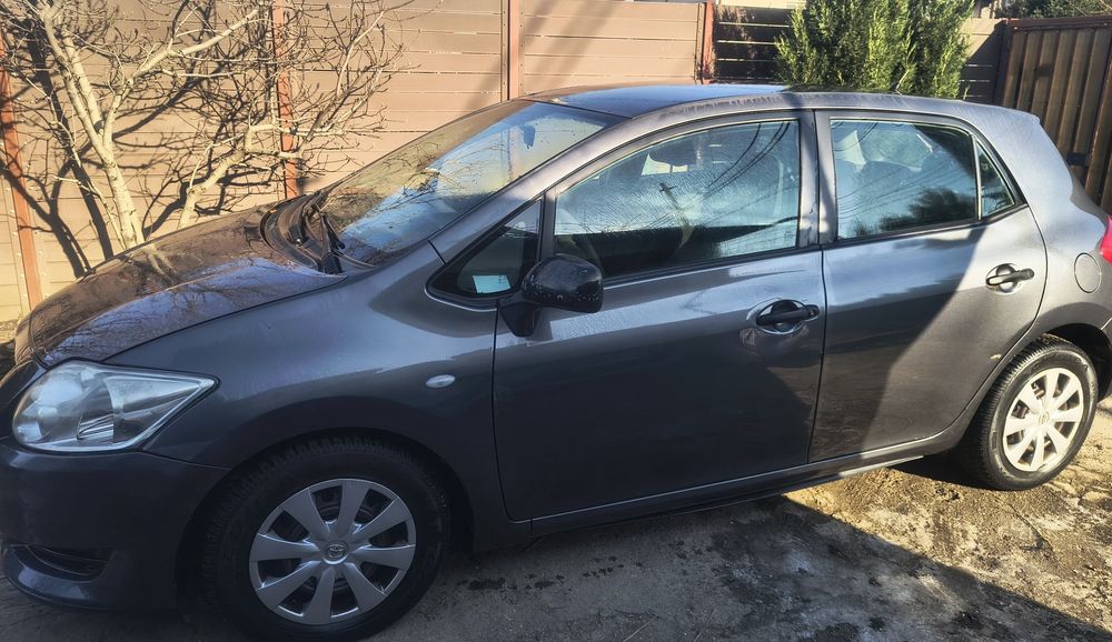 Toyota Auris vanzare