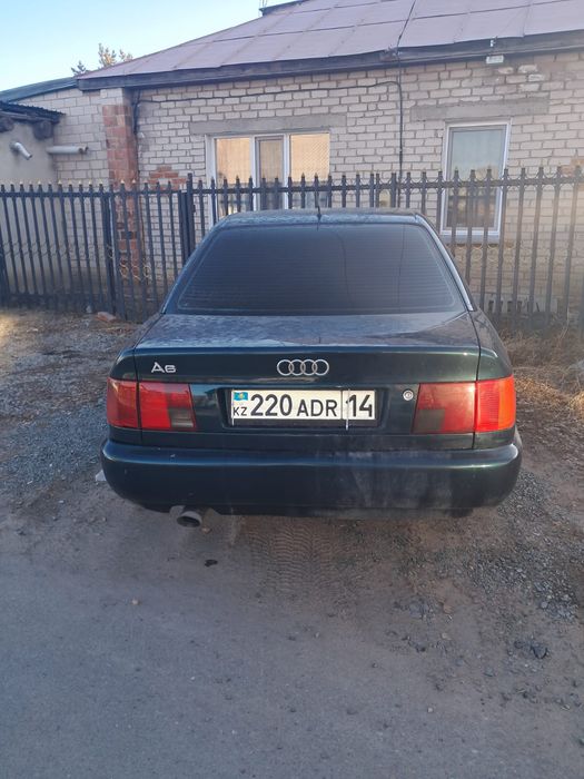 Продам Ауди  А6 С4