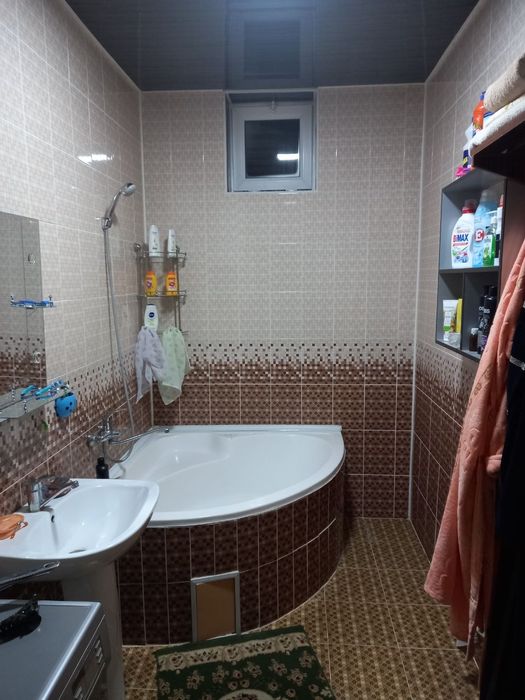 Коттедж сотилади илгор 5, Фаровон турмуш 271.  Арентир "укув маркази"