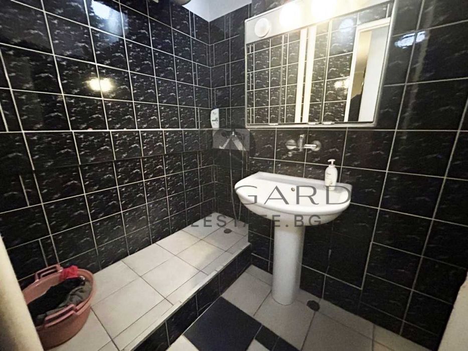 Продава се Тристаен апартамент в Пловдив, Тракия - 76 кв.м за 2237 €/кв.м - Снимка #8