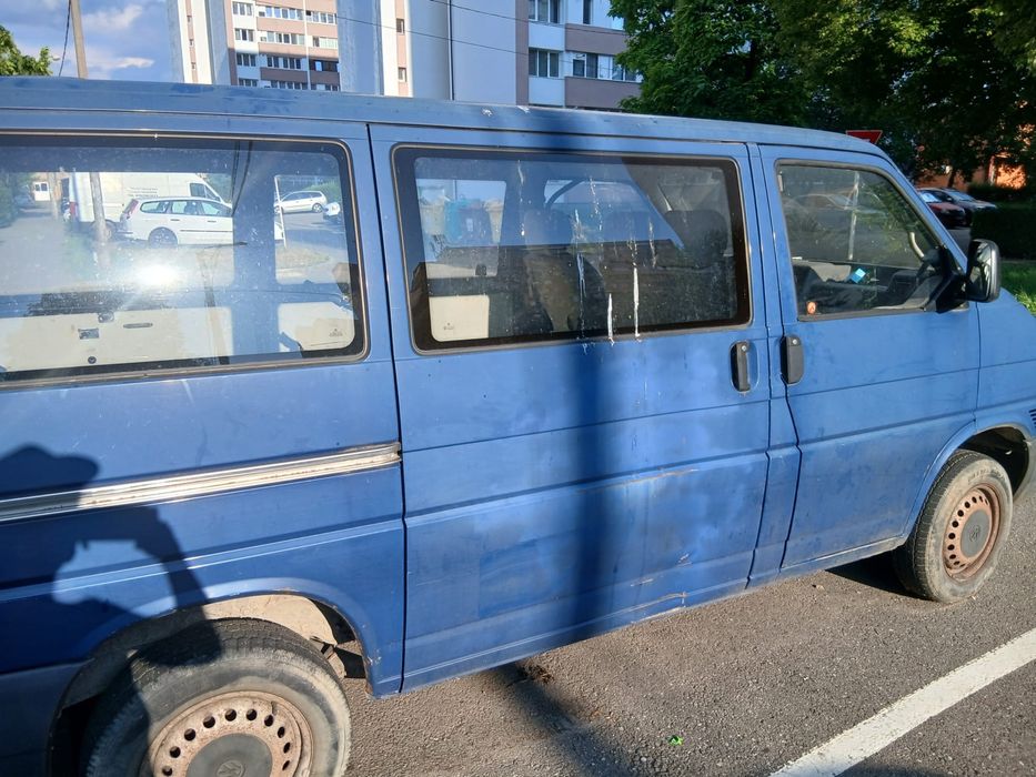 Volkswagen Transporter Caravelle