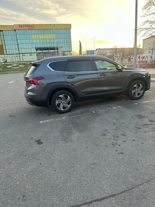 Автомобиль Хюндай Санта Фе