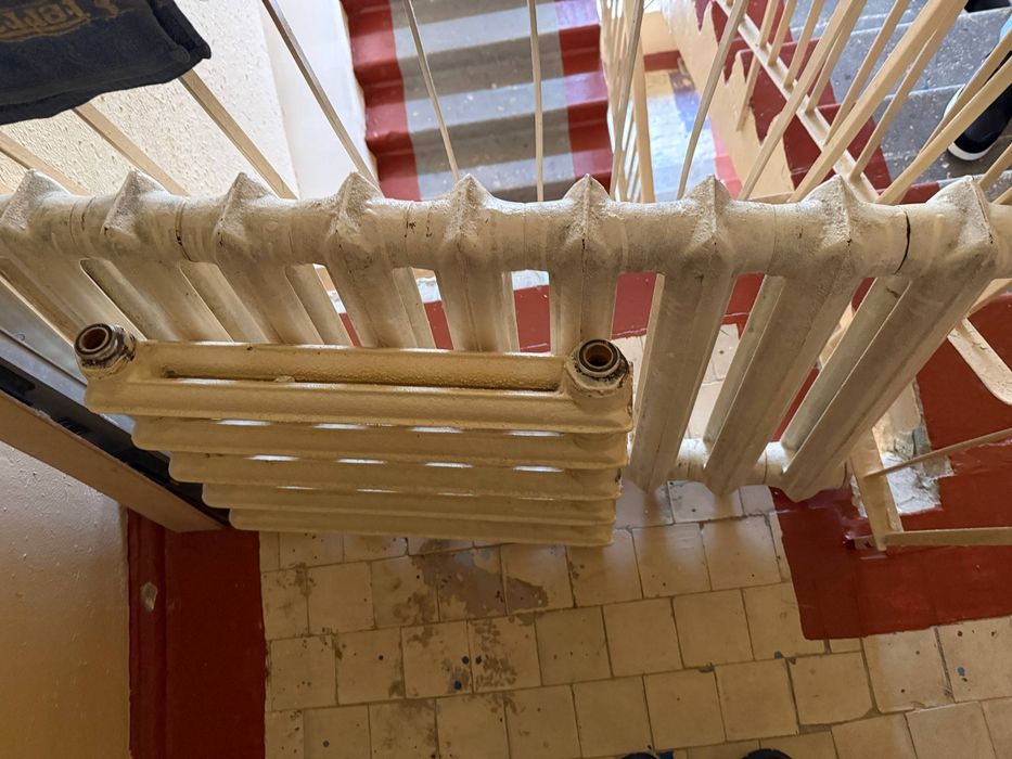 Продам чугунные батареи - 15 секций