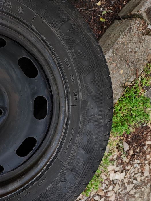 Джанти с гуми и тасове